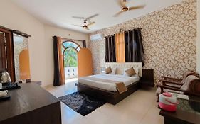 Hotel Sanctuary Resort